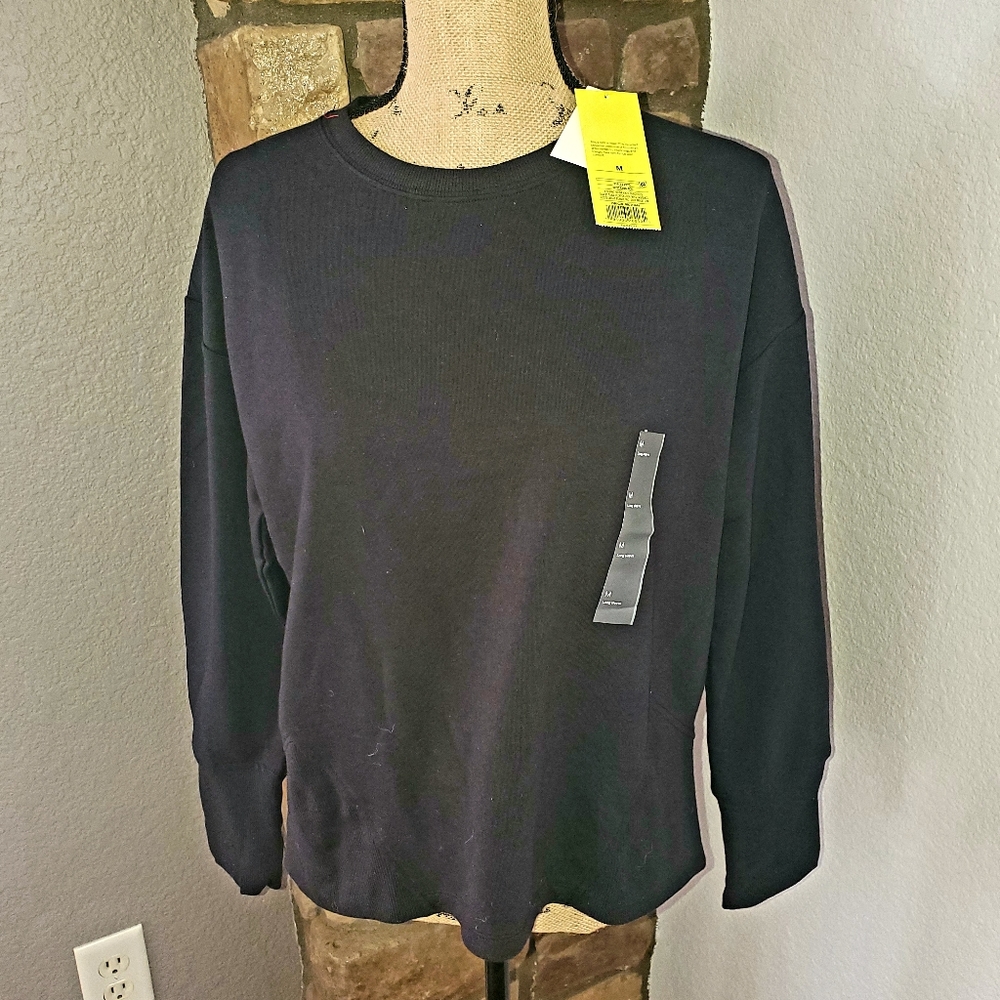 Long sleeve work out shirt